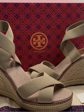 Tory Burch khaki Crisscross Espadrille Wedge Sandals ( no box)